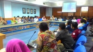 Situasi diskusi pembahasan pedoman P2MB di Gedung Rektorat Universitas Hasanuddin, Kamis (21/7) 