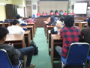 Suasana Kongres Kema FH-UH yang berlangsung di Aula Harifin A. Tumpa, Kamis (16/2). (Kas)