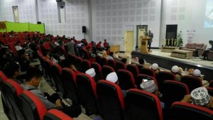 Suasana Opening Ceremony Unhas Islamic Fair 2017 di Auditorium Prof. Amiruddin Fakultas Kedokteran Universitas Hasanuddin (FK-Unhas), Sabtu (28/10). Syr