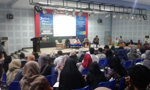 Seminar dan workshop “Jadilah Petani Milenial” yang diadakan di Aula Prof. Mattulada Fakultas Ilmu Budaya Universitas Hasanuddin (FIB) Unhas pada Rabu (8/11). Syr 